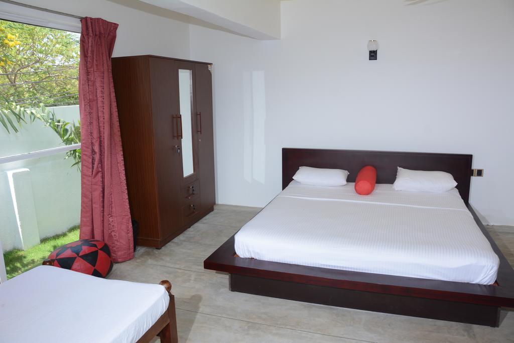 Hotel Tobiko Trikunamalaja Zewnętrze zdjęcie