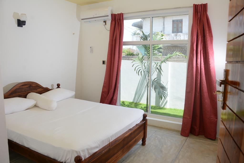 Hotel Tobiko Trikunamalaja Zewnętrze zdjęcie